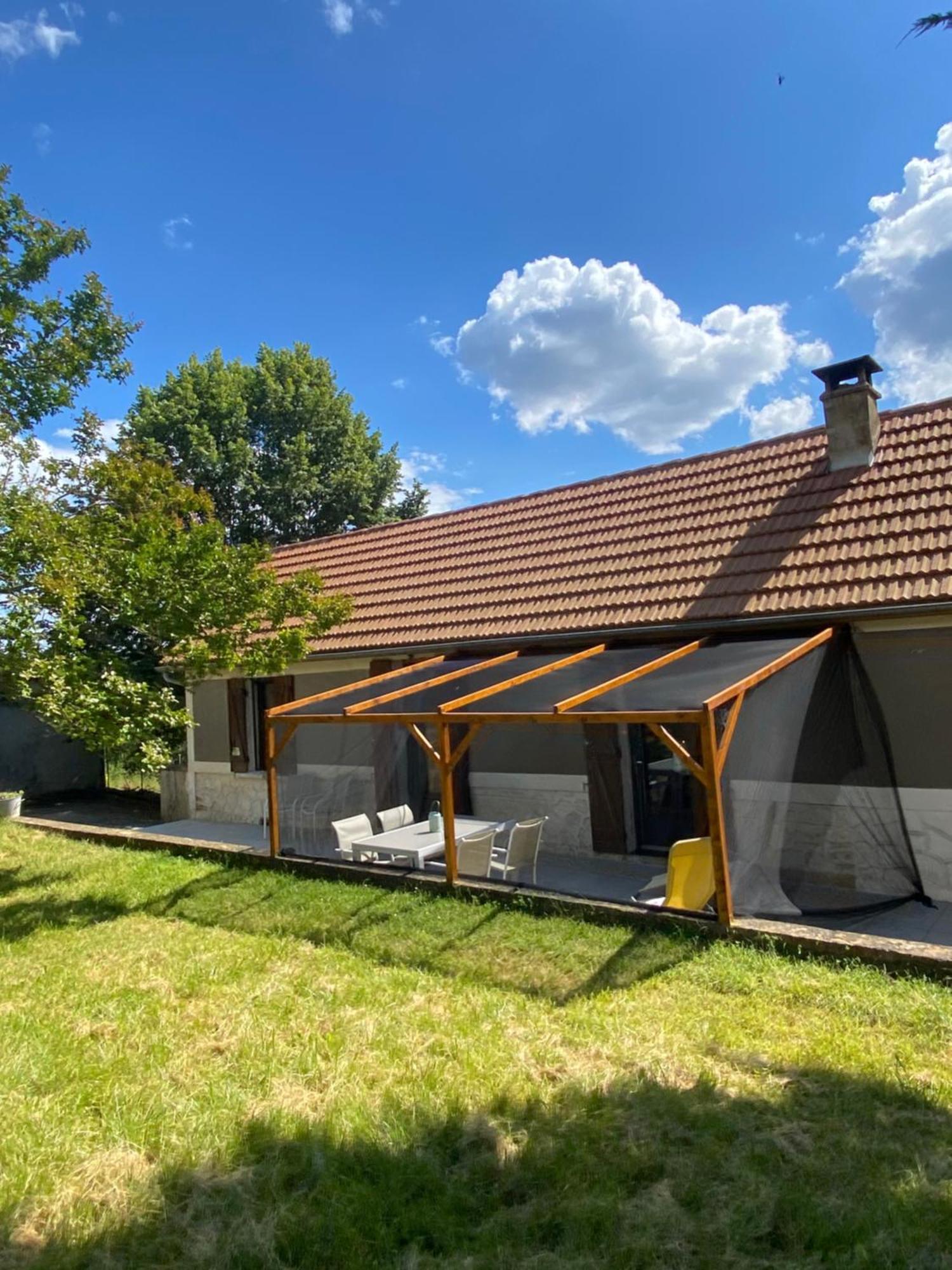 Au Lilas Rose Maison Entre Campagne Et Village Belvès Exterior foto